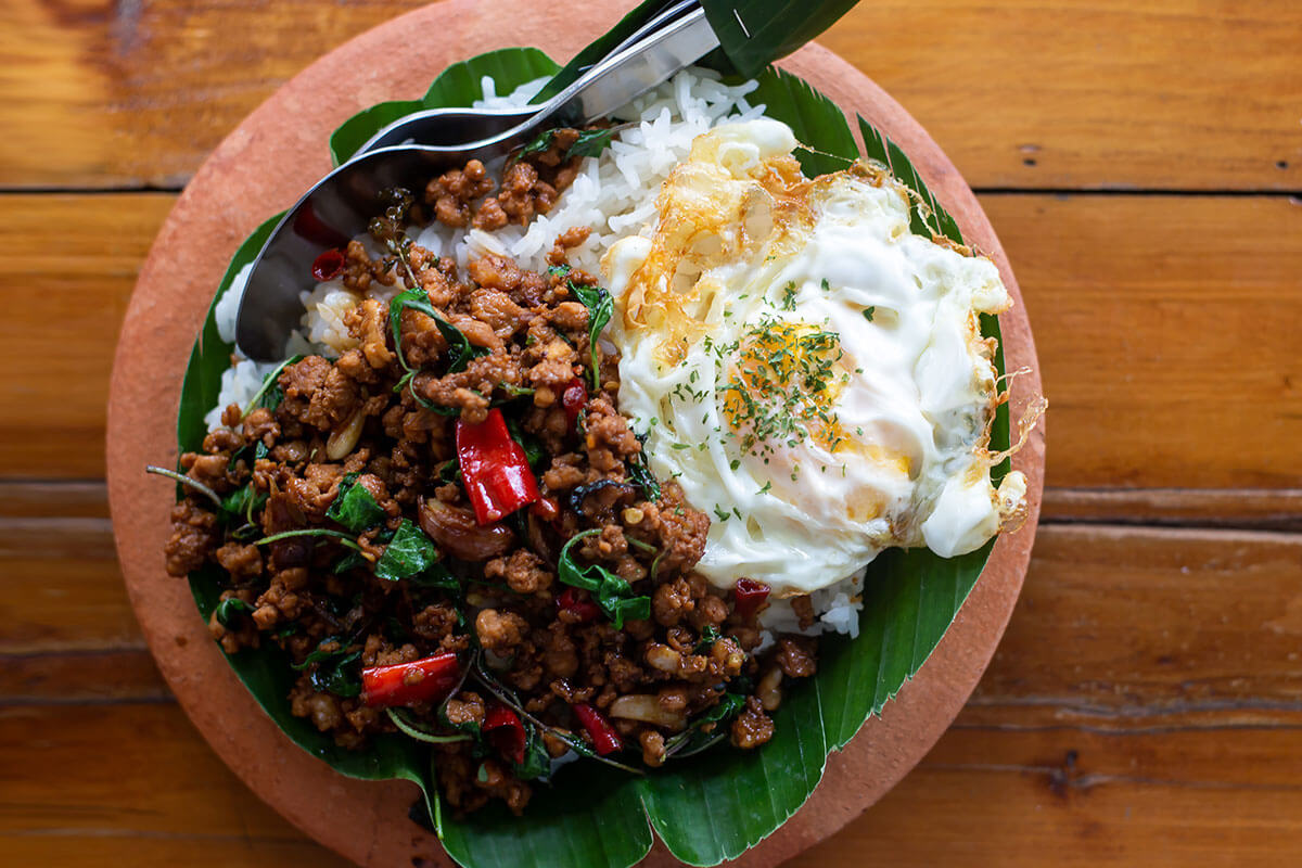 Stir-Fry Chicken With Basil