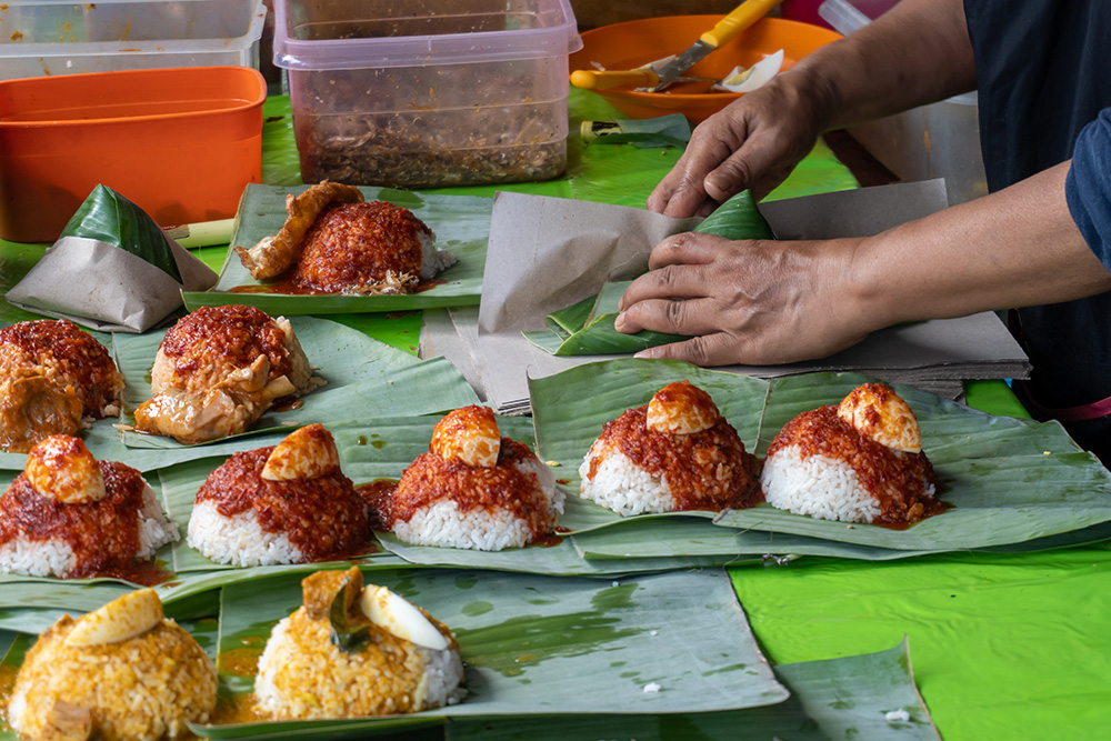 How to Steam Food  Malaysian Chinese Kitchen 