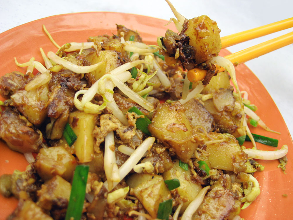 10 Must-Try FRIED CARROT CAKE aka CHAI TOW KWAY In Singapore – From Chey  Sua, He Zhong, Song Zhou To Clementi Fried Carrot Cake - DanielFoodDiary.com