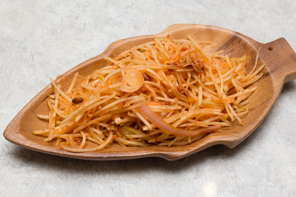 Malaysian Papaya Salad (Kerabu Bok Kua) | Asian Inspirations