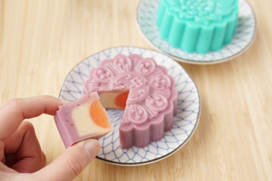 Lotus Paste Jelly Mooncake | Asian Inspirations