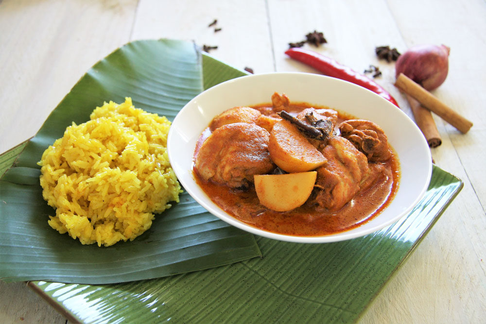 Turmeric Rice with Chicken Curry (Nasi Kunyit) Asian Inspirations