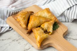 Baked Mild Chicken Curry Puffs