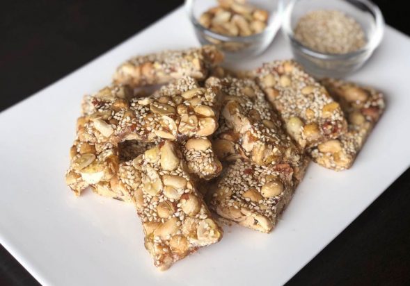 Chinese Peanut and Sesame Brittle (Fah Sung Thong)