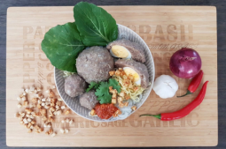 Noodle with Meatball (Mie Bakso)