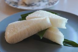 Chinese Steamed Rice Cake (Pak Thong Koh)