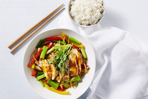 Stir Fried Chicken Thigh and Spring Onion with Oyster Sauce