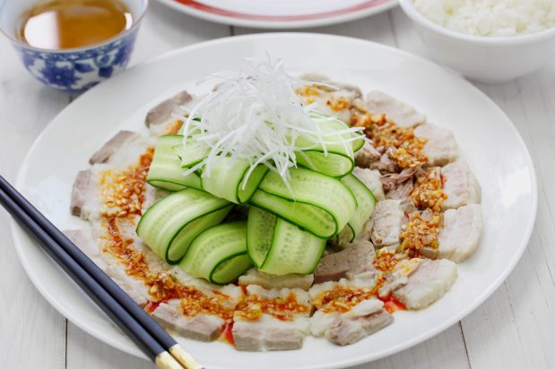 Boiled Pork with Garlic and Oyster Sauce