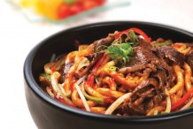 Stir Fried Shanghai Noodles with Beef and Capsicum