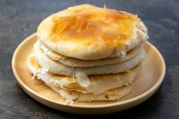 Wife's Biscuits (Loh Por Paeng)