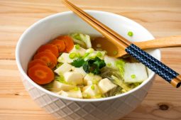 Vegetarian Thai Tofu Soup (Kaeng Jued Taohu)