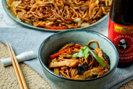 Shanghai Stir-Fried Noodles | Asian Inspirations