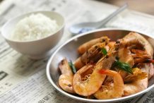 Chinese Stir Fried Prawns with Ginger and Spring Onions