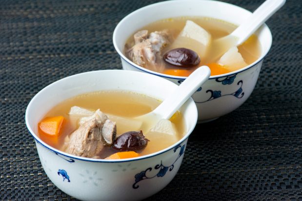 Boiled White Radish Soup with Pork Ribs