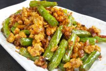Stir-Fry Green Beans with Minced Pork