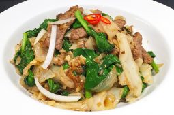 Rice Noodles with Beef and Chinese Broccoli