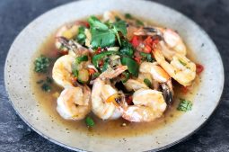 Tamarind Prawns (Goong Pad Makam)