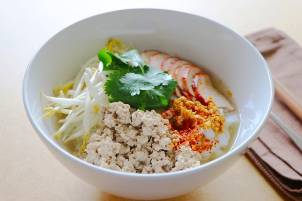 Pork Noodle Soup (Kuay Teow Moo)