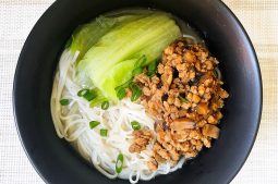 Braised Meat Sauce Noodle Soup