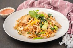 Thai Stir-Fried Suki with Chicken (Suki-Haeng Gai)