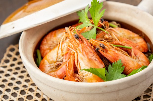 Thai Steamed Glass Noodles with Prawns (Kung Aob Woonsen)