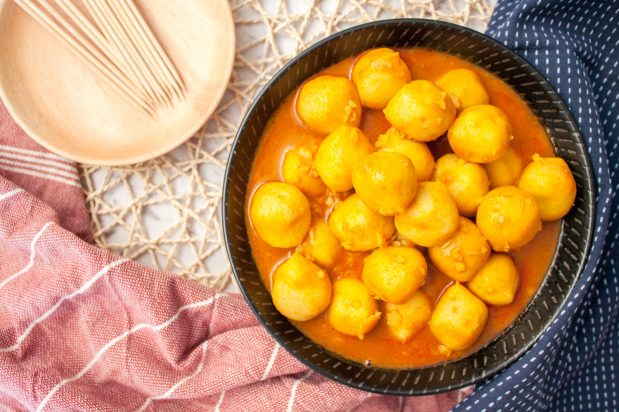 Hong Kong Style Curry Fishballs