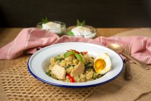 Chicken Green Curry Fried Rice (Kaow-Pad Kang-Kiew-Waan Gai)