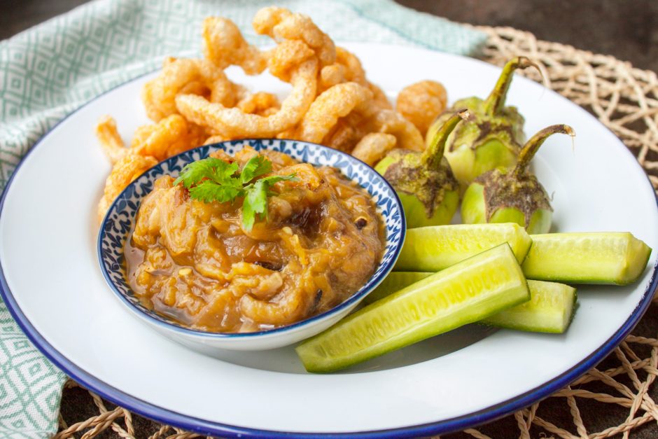 Northern Thai Green Chilli Dip (Nam Prik Num) | Asian Inspirations