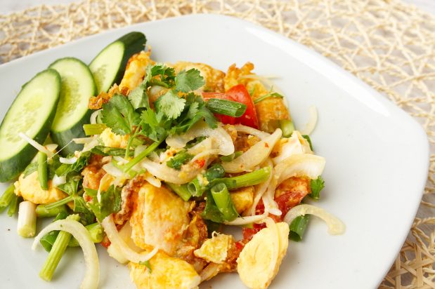 Spicy Salad with Fried Egg (Yum Khai-Dao)