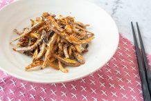 Stir-Fried Anchovies (Myulchi Bokkeum)