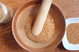 Suribachi and Surikogi (Mortar and Pestle)