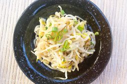 Korean Seasoned Bean Sprouts