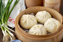 Chinese Steamed Pork Buns (Baozi)