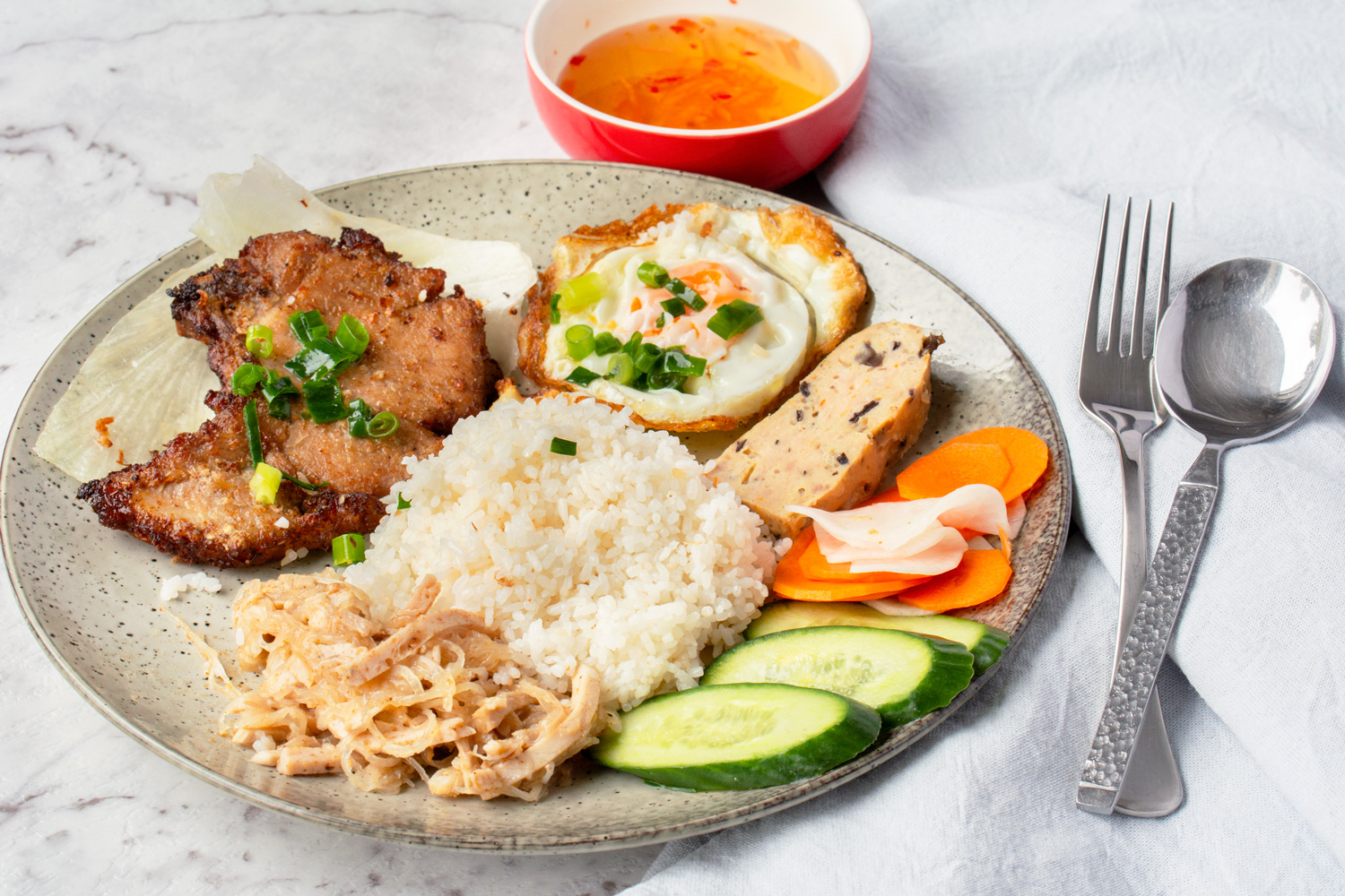 vietnamese-broken-rice-with-grilled-pork-com-tam-asian-inspirations