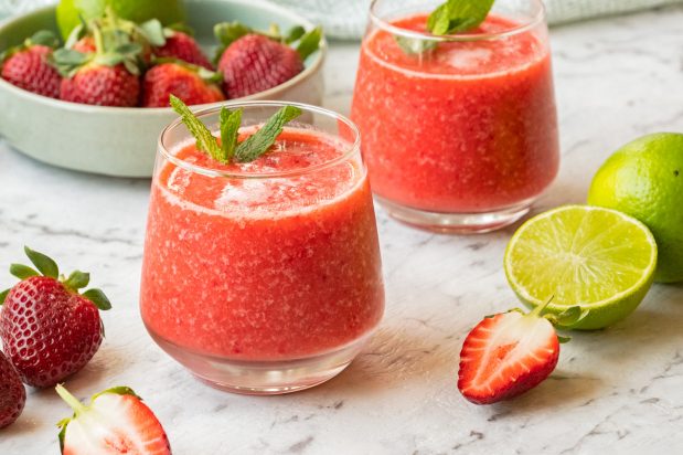 Makgeolli Strawberry Cocktail