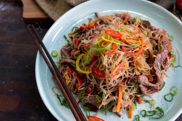 Stir Fried Rice Vermicelli with Beef