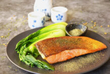 Salmon with 3-Teas Seasoning