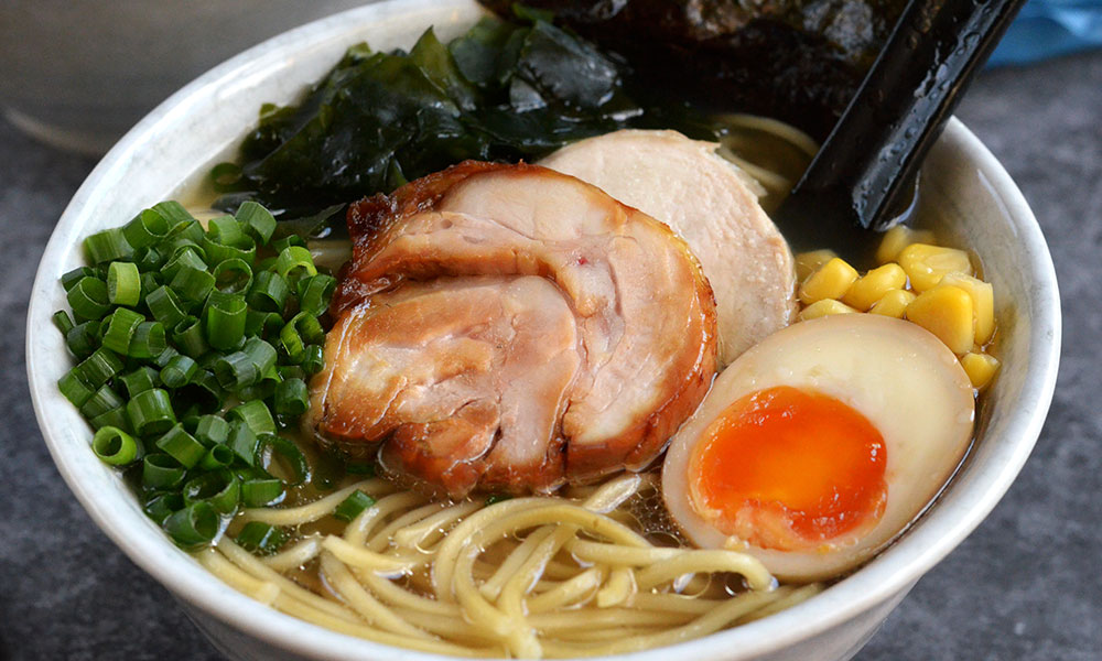 Recipe & Video: Marinated BBQ Pork Ramen with Hakubaku Fresh Ramen Kit -  Umami Insider