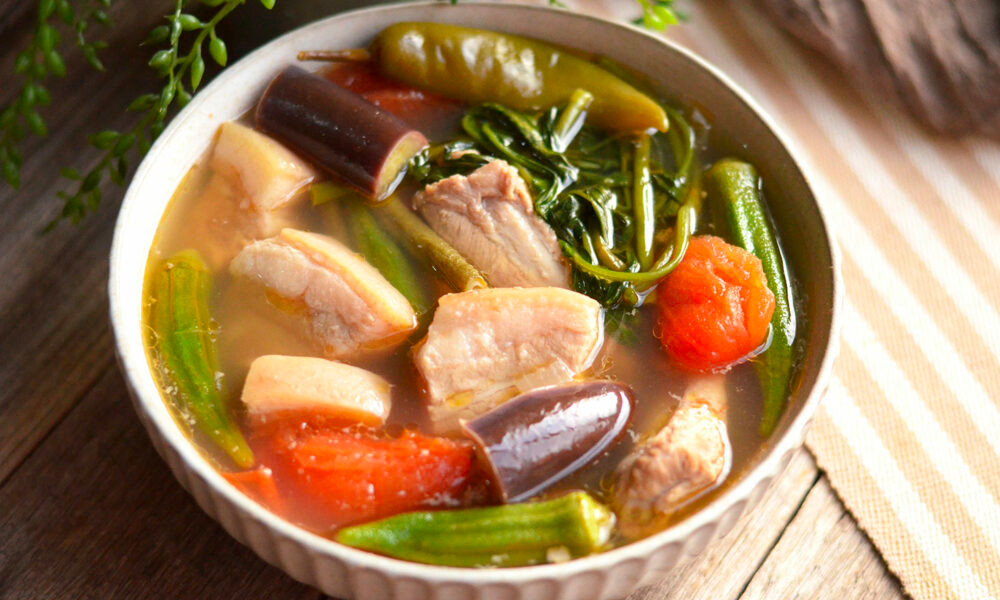 The-Fantastic-Diversity-of-Filipino-Cuisine_07-Sinigang