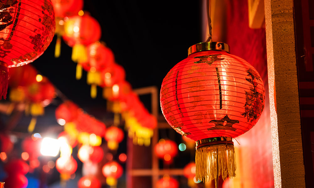 How Thailand Celebrates the Lunar New Year: Lantern