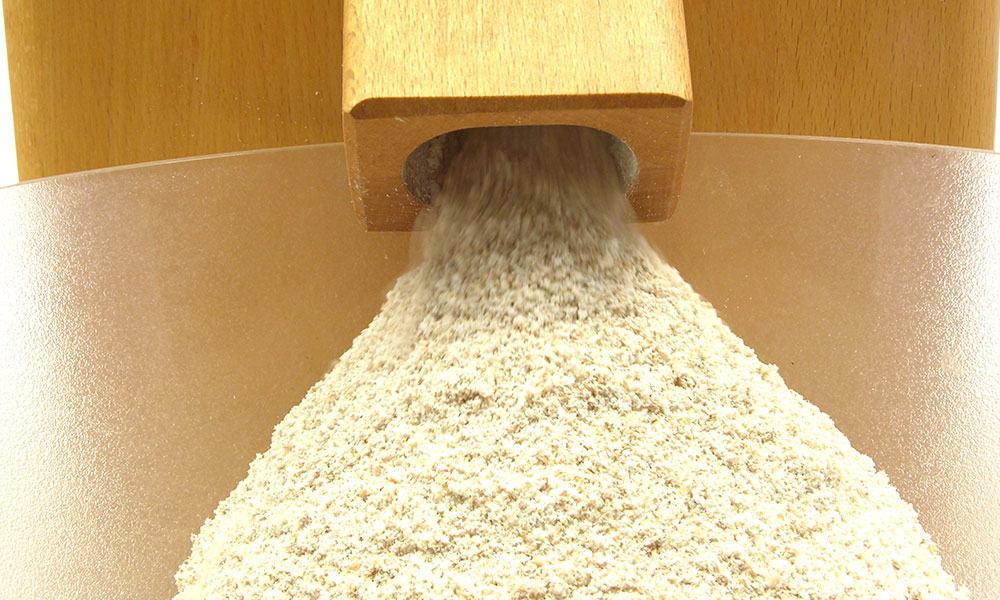 Rice Flour vs Glutinous Rice Flour: Milling