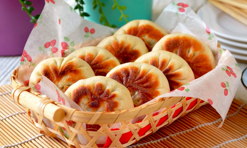 Asian Breads Pan Fried Beef Buns