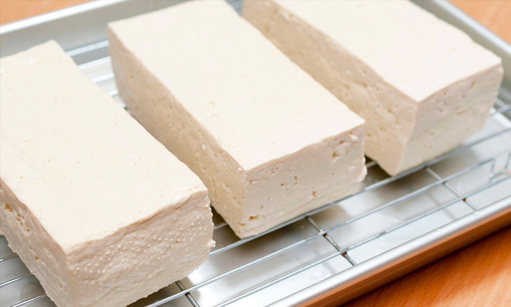 Why You Should Freeze Tofu & How to Do it: Draining Tofu