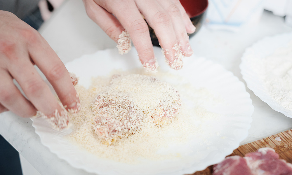 Crumbing with Panko Bread Crumbs