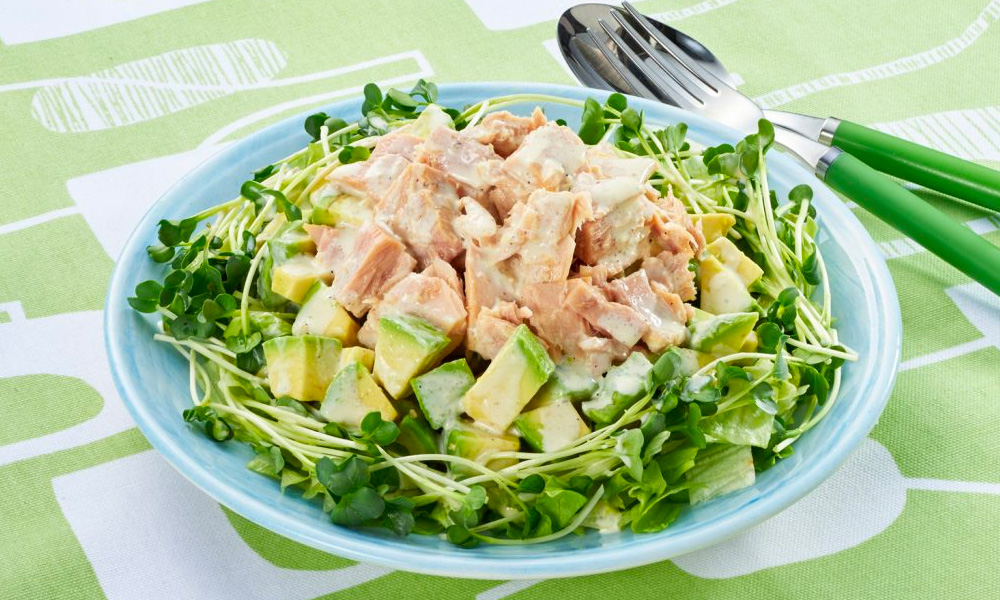 Tuna and Avocado Salad with wasabi mayo