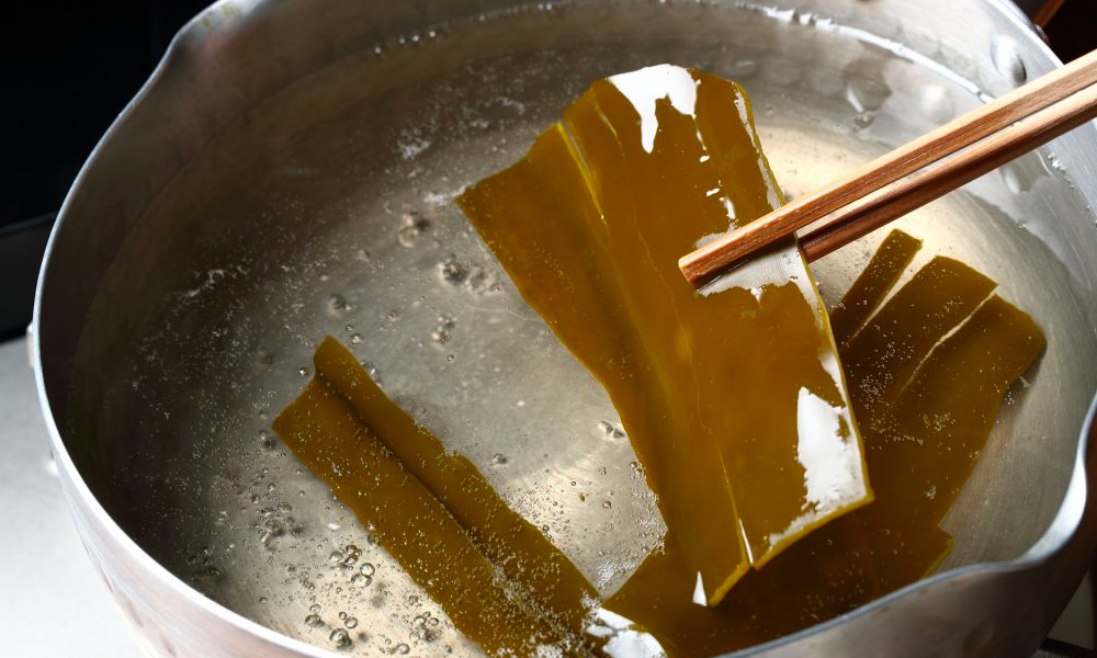 Dashi-A-Basic-Ingredient-to-Japanese-Umami_09-Vegan-Dashi