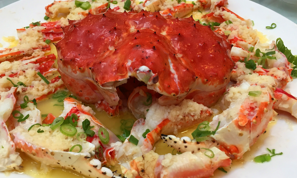 Steamed King Crab with Garlic Sauce