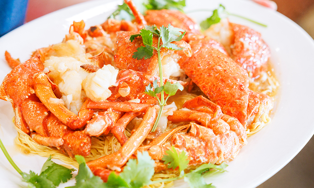 Cheese Lobster with Noodles