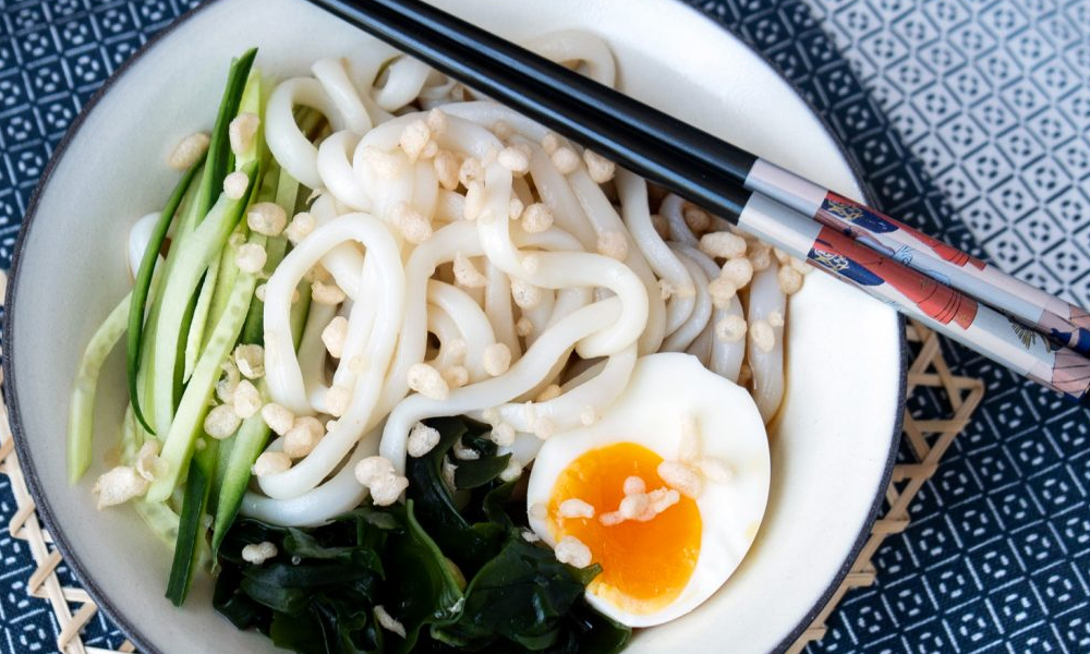 Cold Udon Soup with Tempura Batter