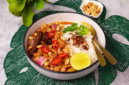 Slow Cooker Thai Massaman Curry